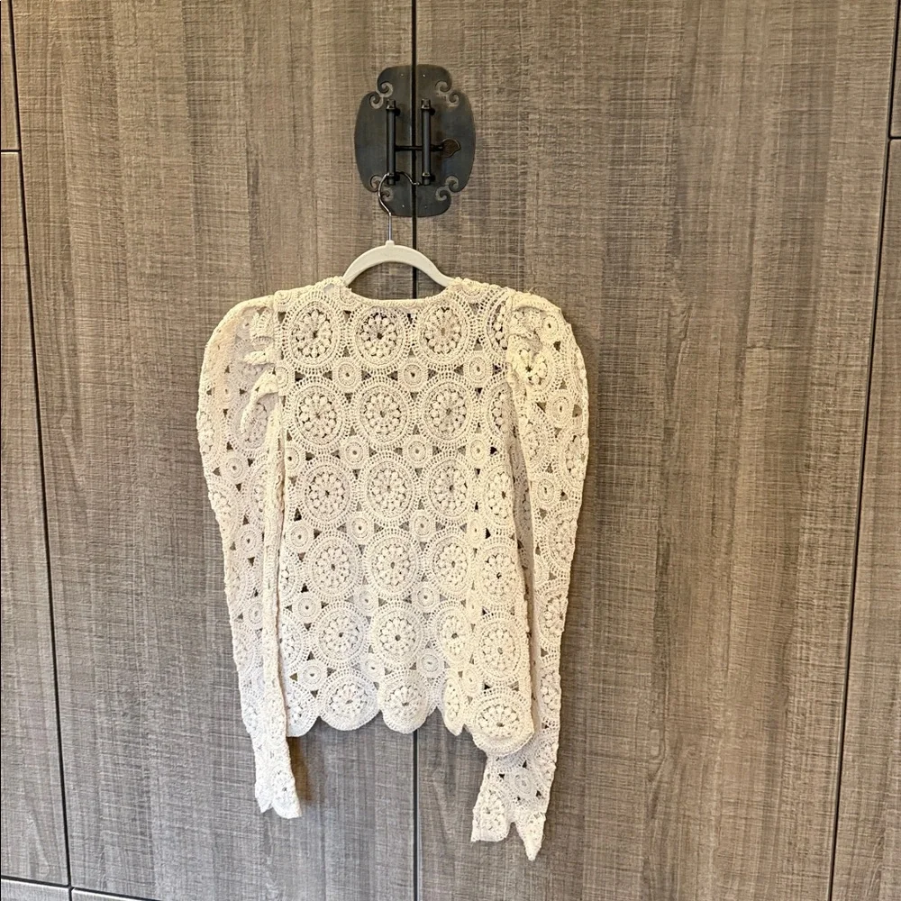 Zara Crochet Knit Puff Sleeve Scalloped Sweater‎ Blouse